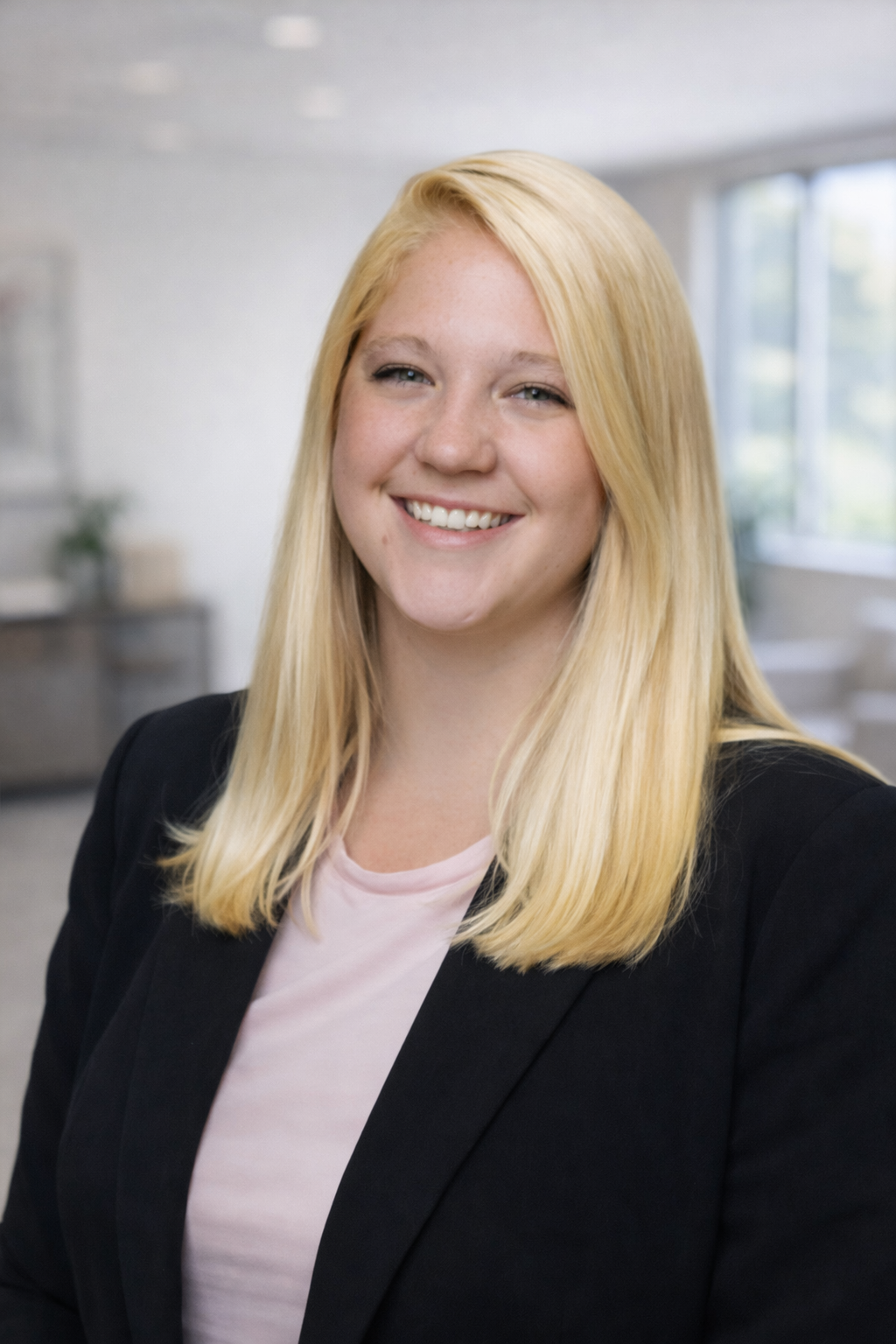 Kristine Longmire Headshot